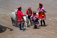 Peru - Children in traditional costumes