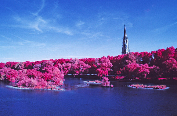Infrared_film_Visible_and_IR_lights_002